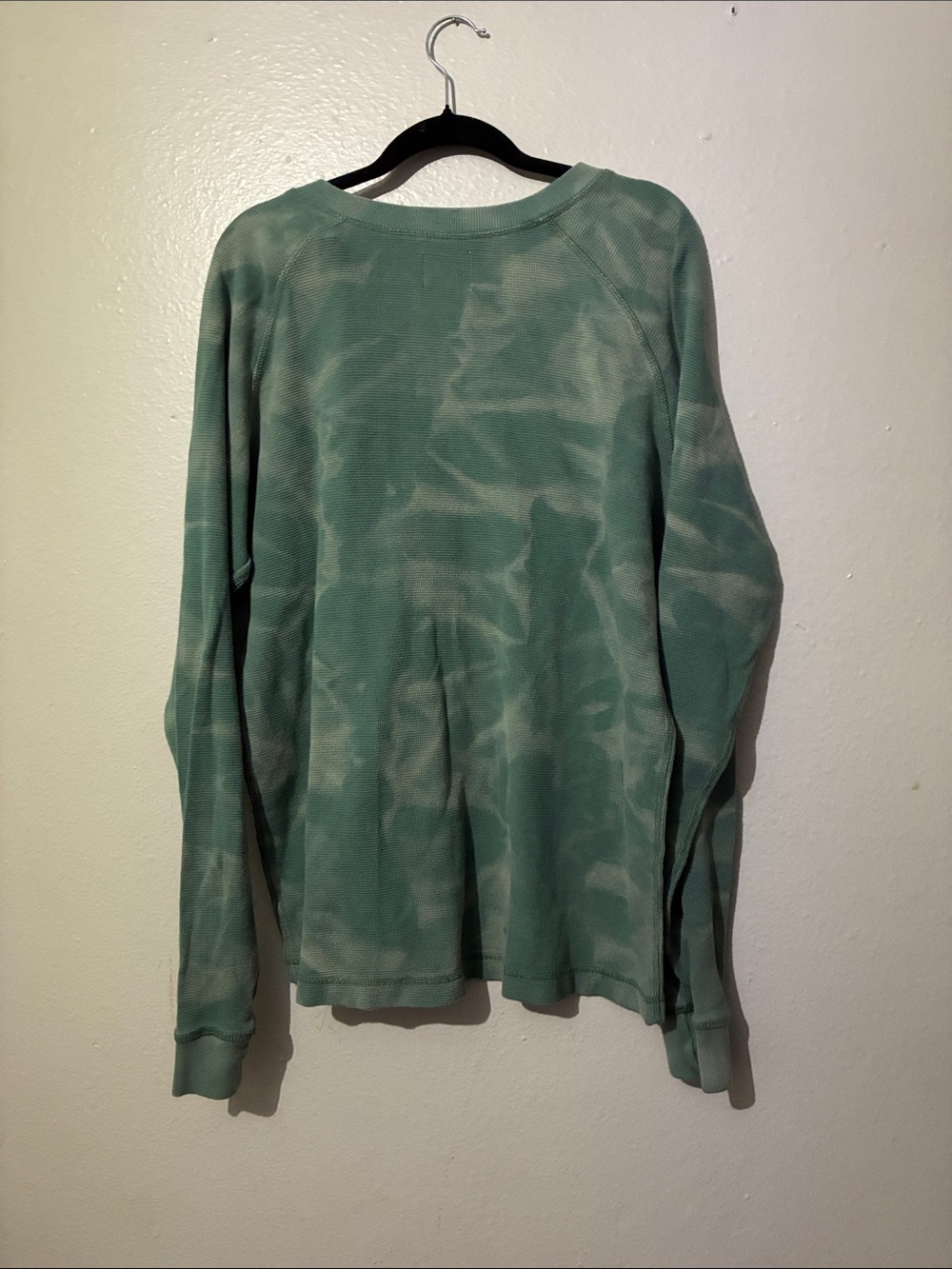 BDG Bleached Marbled Thermal Long Sleeve - Picture 4 of 6